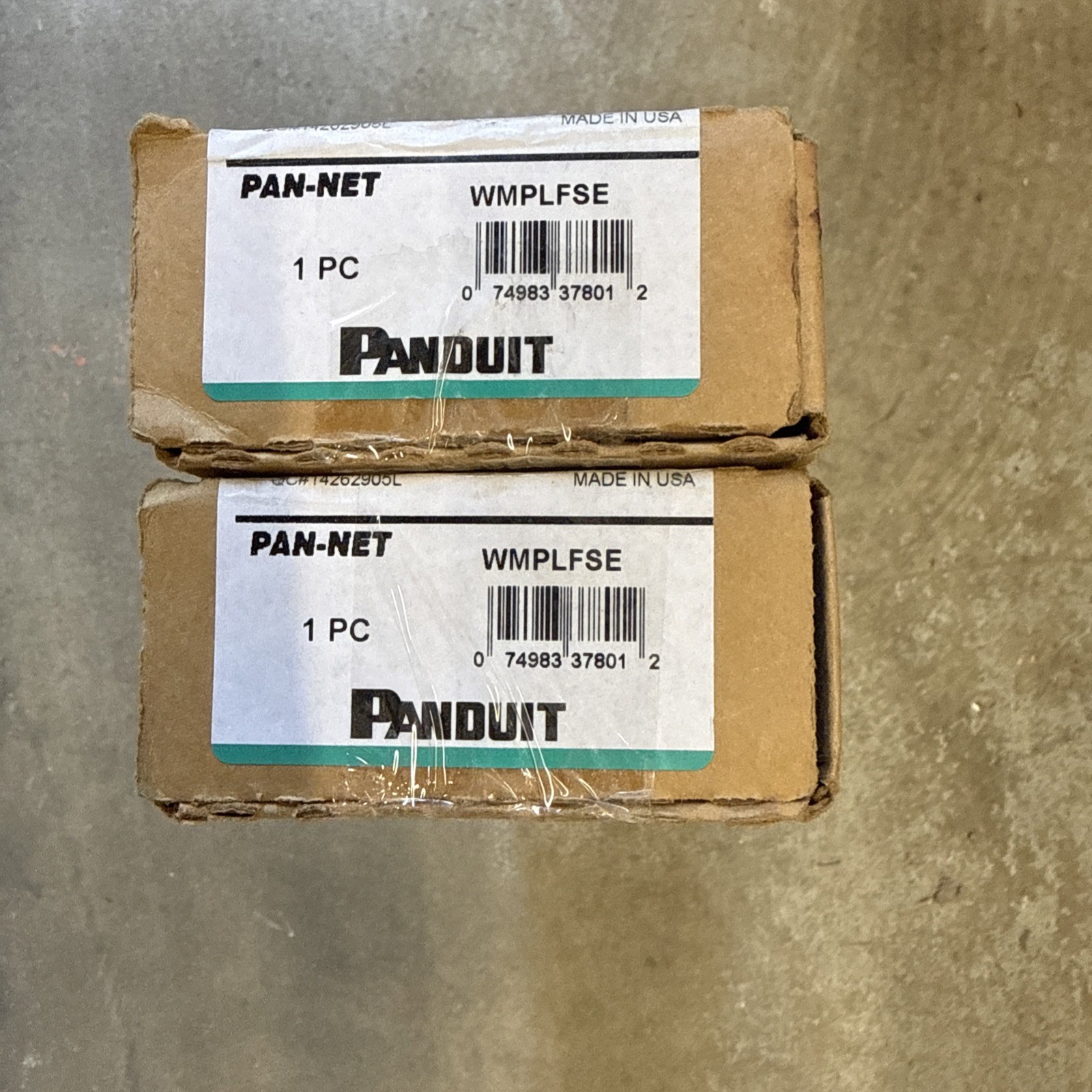 Lot of 2 Panduit WMPLFSE Horizontal Cable Manager 19" Front Only, 1RU
