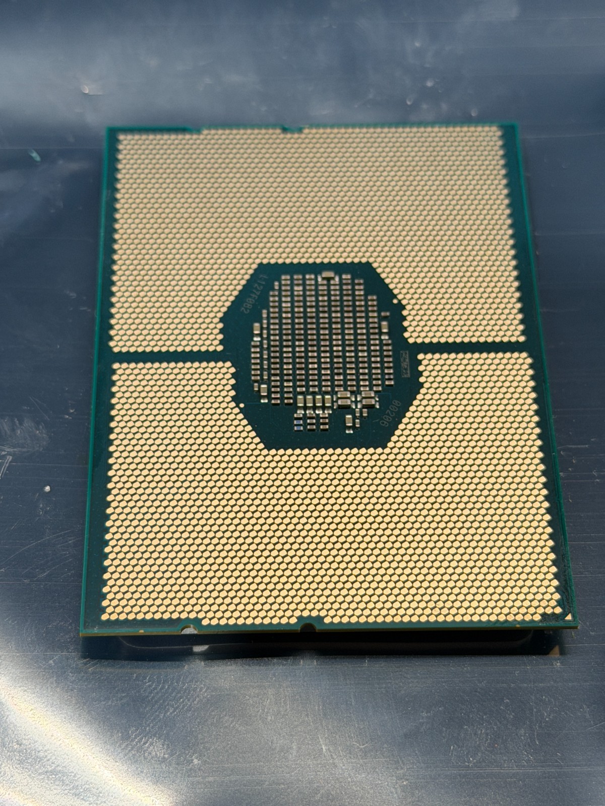 Intel SRFBA Xeon Silver 4215 2.5Ghz 8-Core Socket 3647 CPU Processor