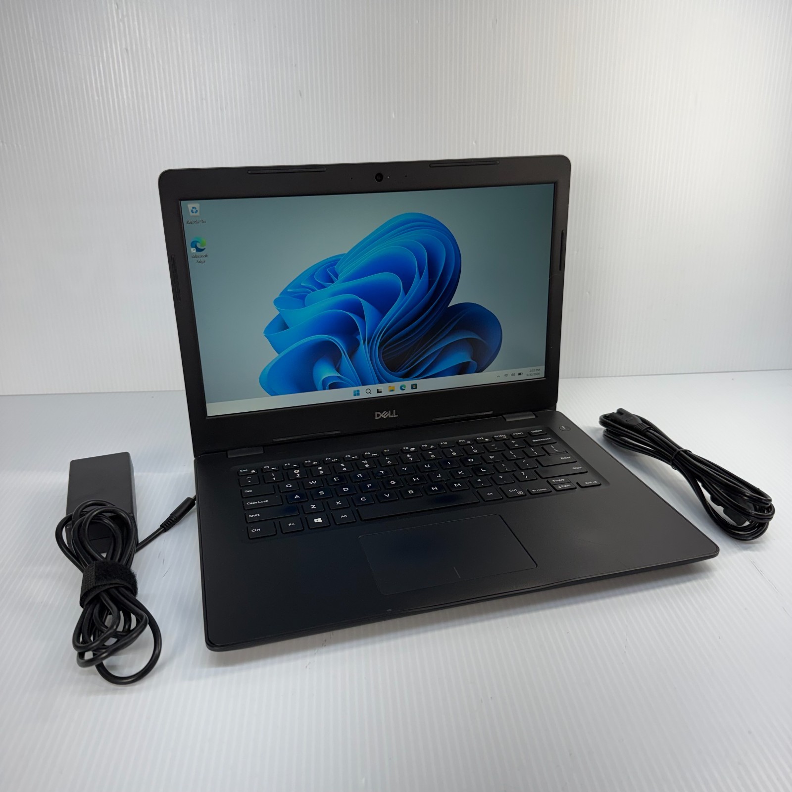 Dell Latitude 3490 i5-8250U 14" Windows 11 Pro Laptop 128GB SSD 16GB RAM *WEAR*