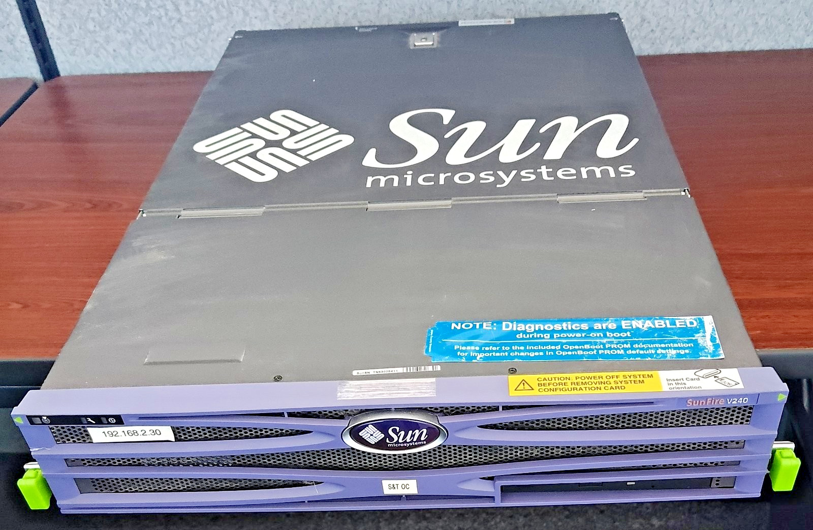 Sun V240 Server w/2x 1.28GHz 2GB 375-3120