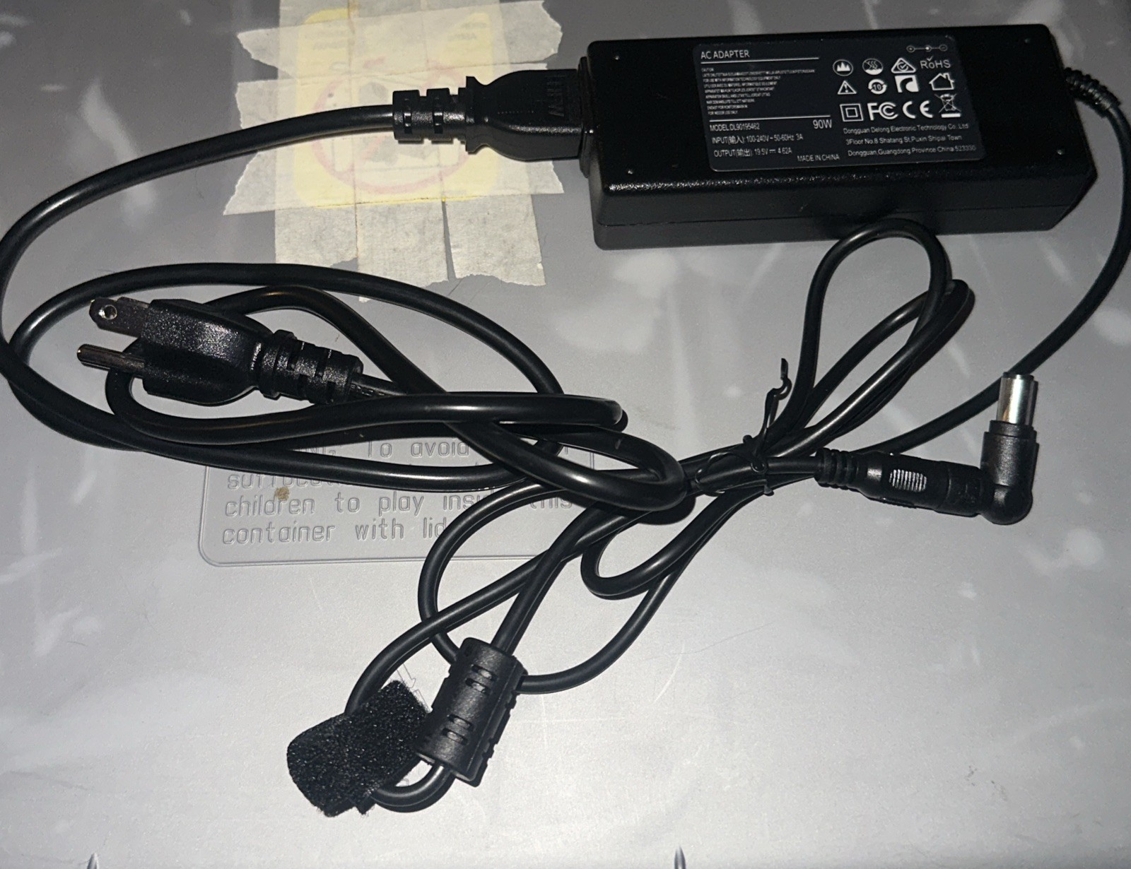 Computer AC Adapter Model DL90195462 Input: 100-240V - 5- 60Hz 3A Used on Dell