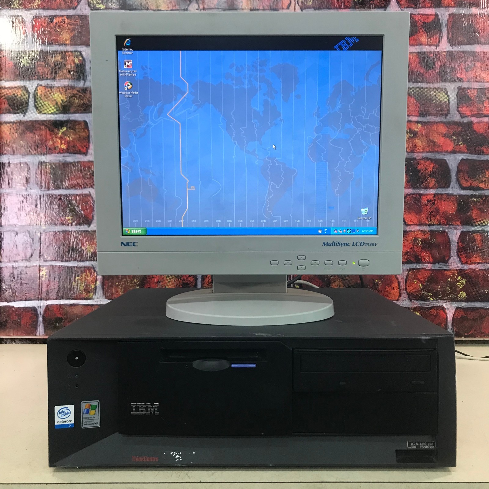 IBM ThinkCentre PC Retro Gaming Celeron 2.66GHz 1GB RAM (Windows XP Pro)