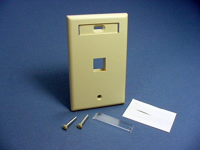 Leviton 42080-1IS Ivory Quickport 1-Port ID Window Flush Wallplate 1-Gang Cover