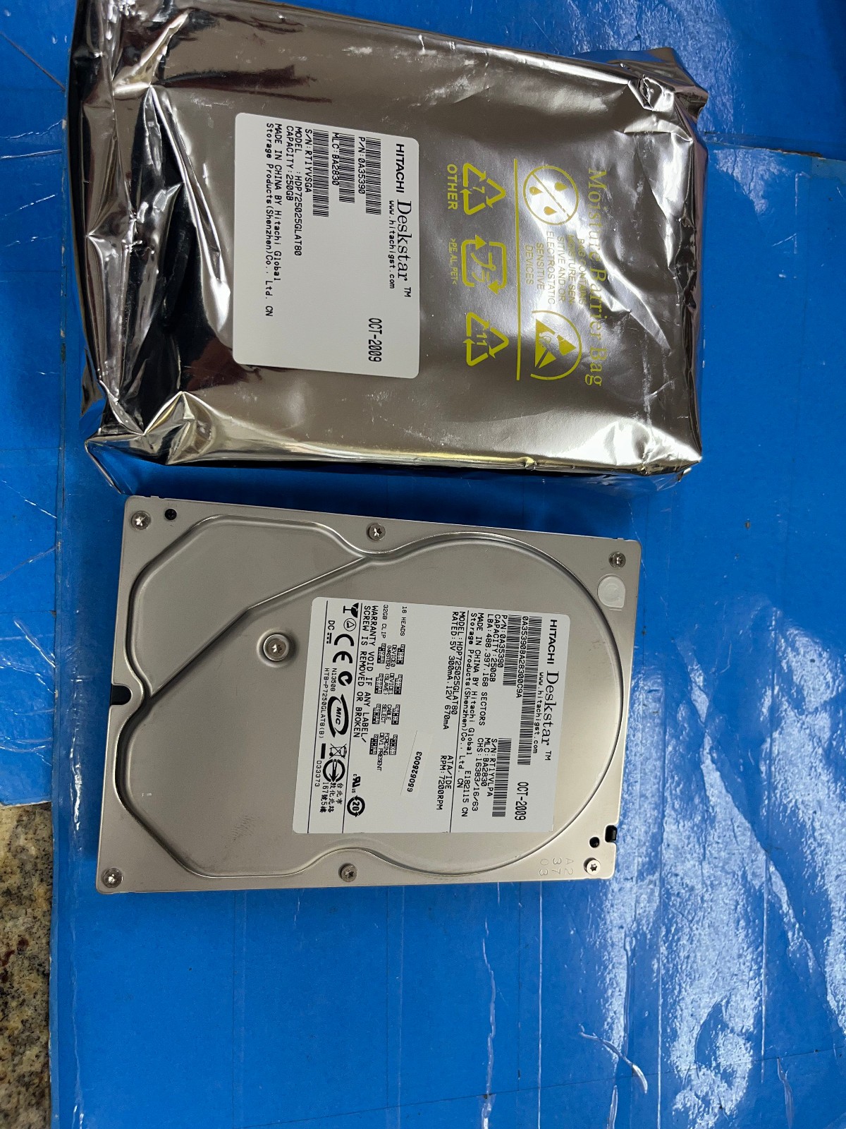 5ff  Hitachi | Model:HDP725025GLAT80 | P/N: 0A35390 250GB Hard Drive | Deskstar