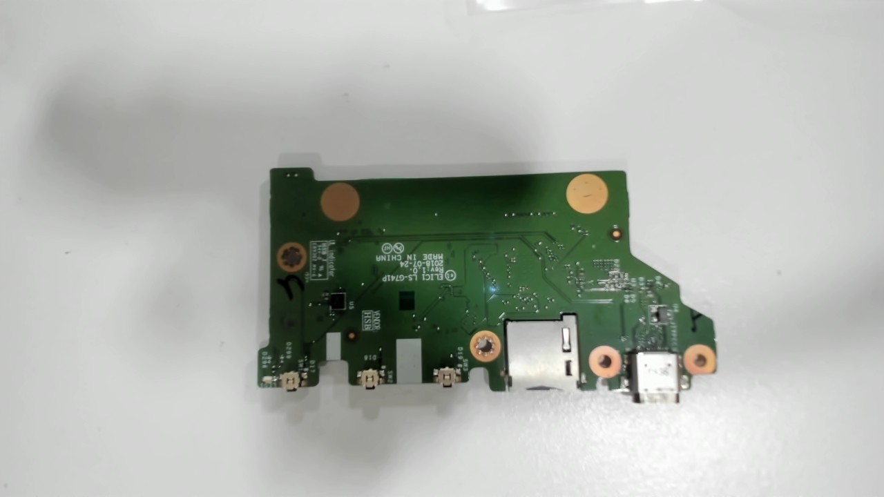 Lenovo Chromebook C340-15 81T9 USB-C SD Card Reader IO Board LS-G741P