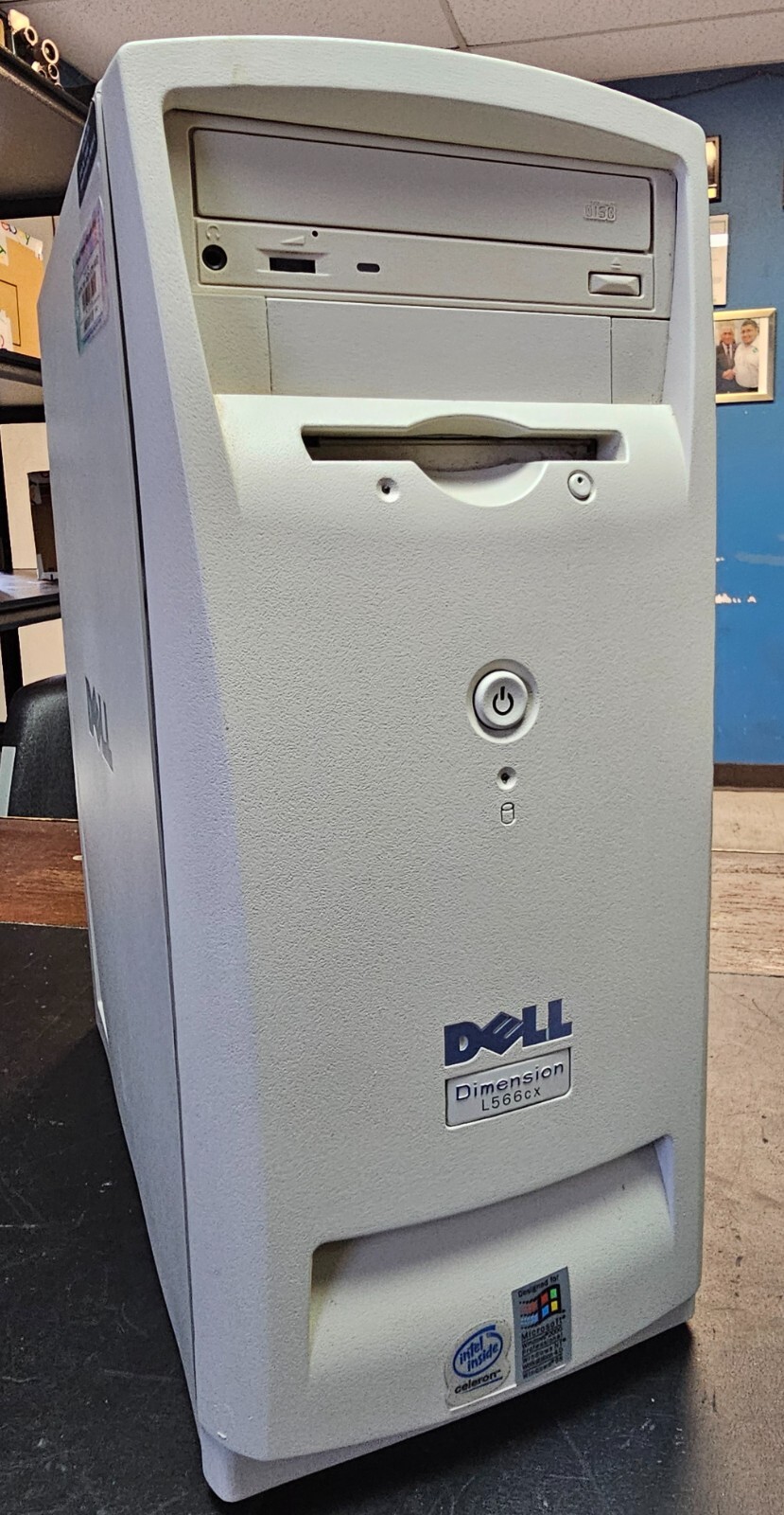 Vintage - Dell Dimension L566cx PC Intel Celeron, Boots to BIOS - Untested