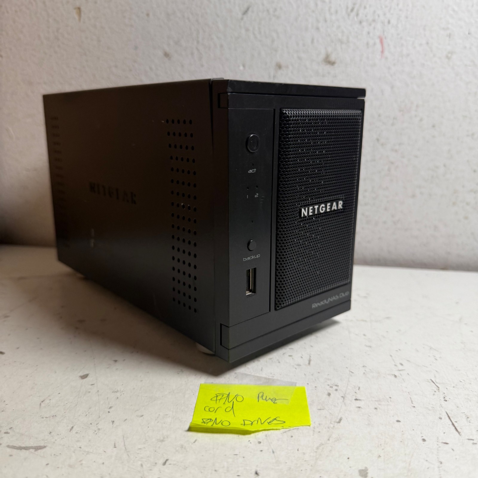 Netgear ReadyNAS Duo RND2000 Black 2-Bay Network-Attached Storage Enclosure