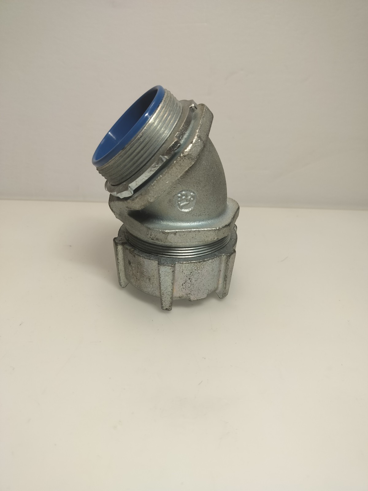 New Open Box Thomas & Betts 5347 LiquidTight 2" 45 Degree Flex Conduit Connector