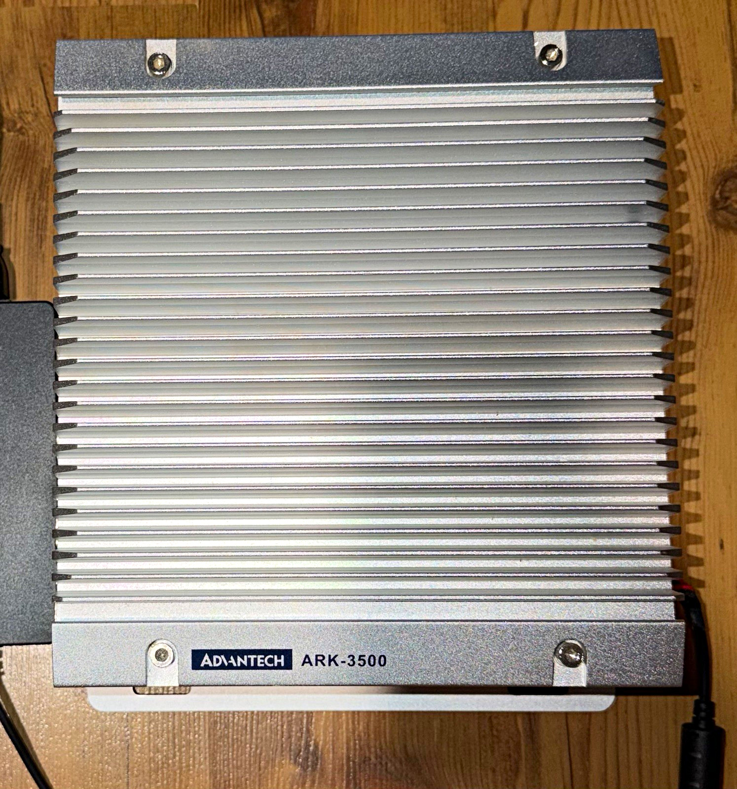 Advantech ARK-3500 Fanless Industrial PC i7-3610QE 2.30GHz  