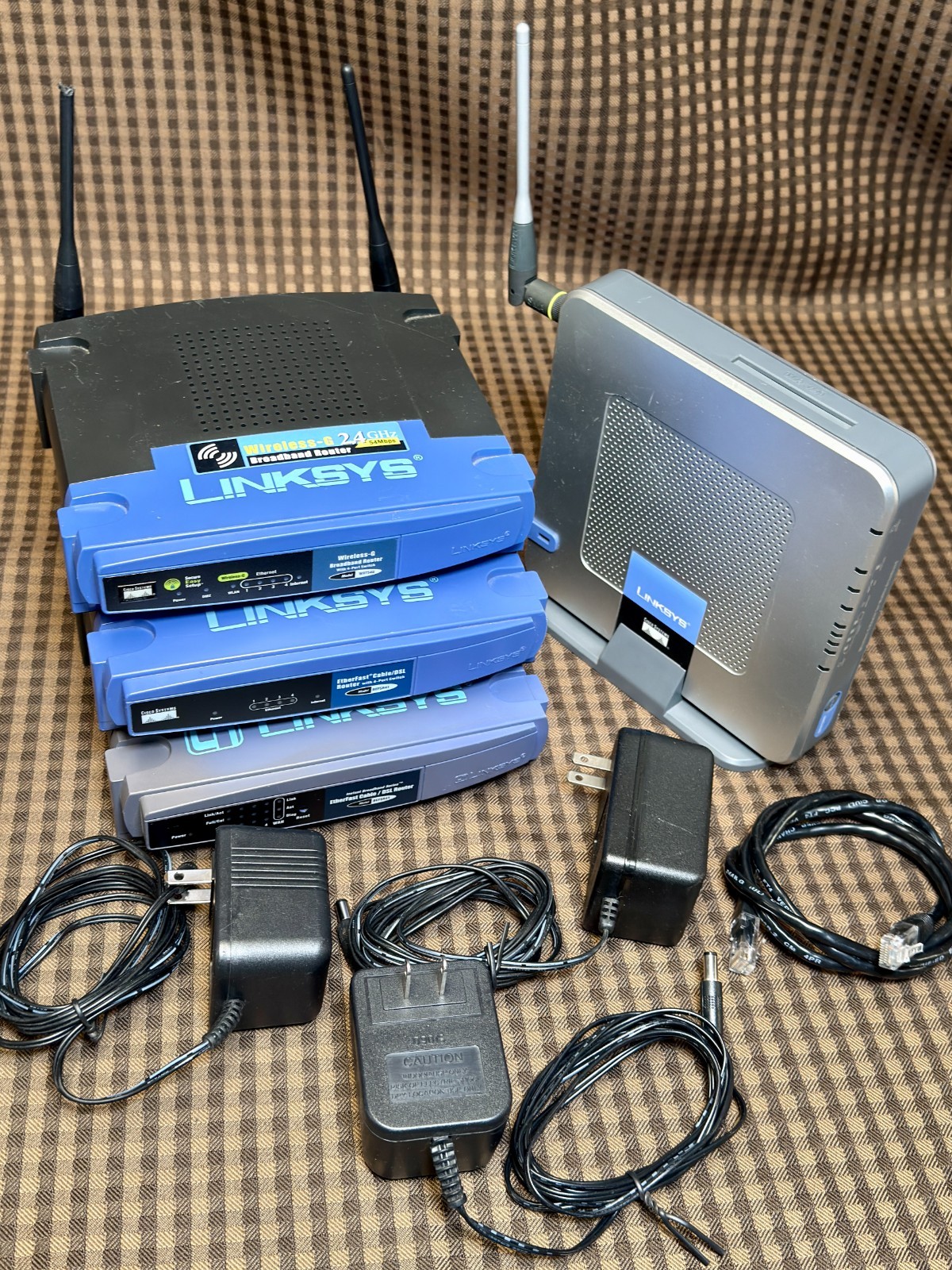 Lot of Vintage Linksys Routers Wireless-G Broadband Etherfast Cable/ DSL Mobile