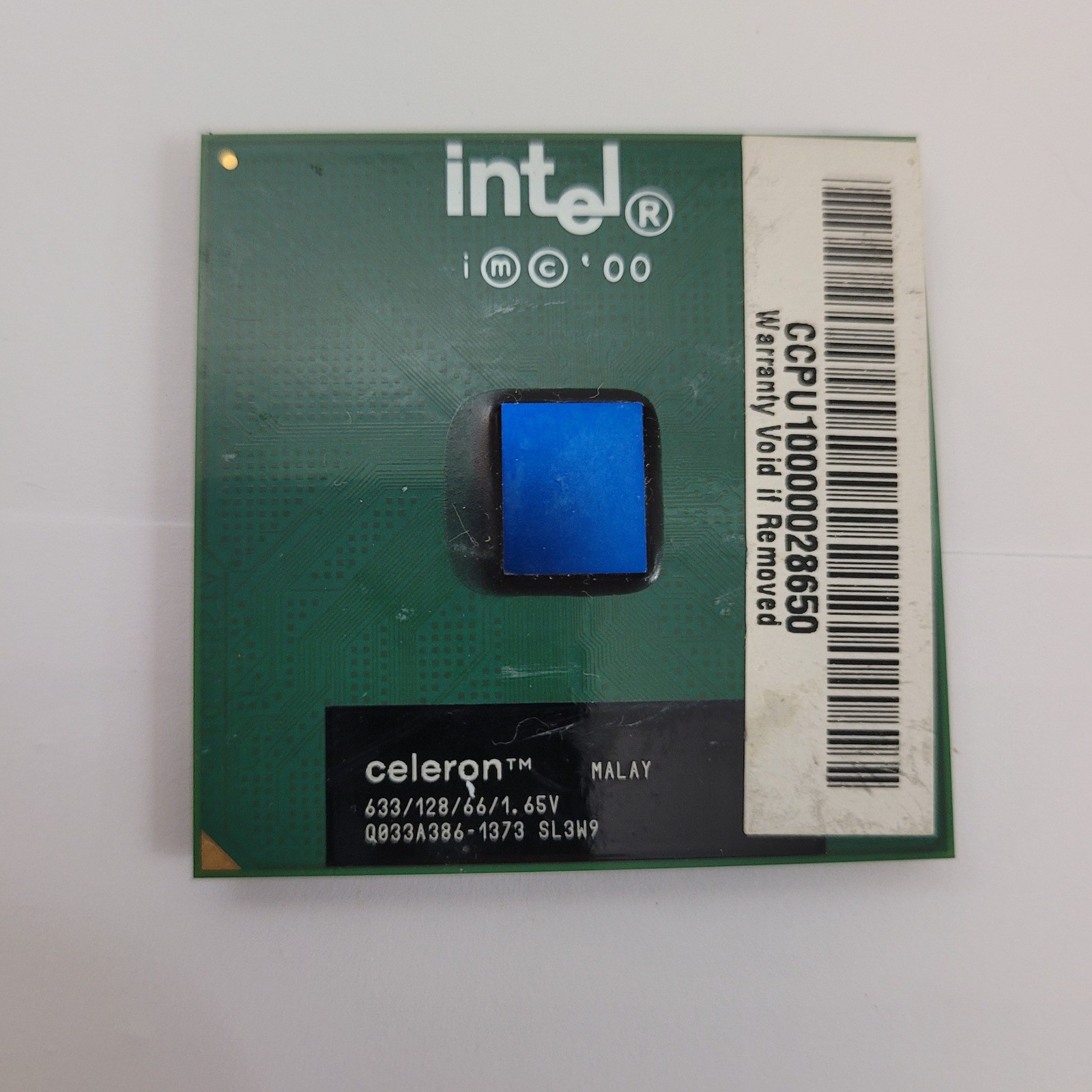 Intel Celeron CPU 633MHz 128KB 66MHz 1.65V SL3W9 Socket 370 Processor