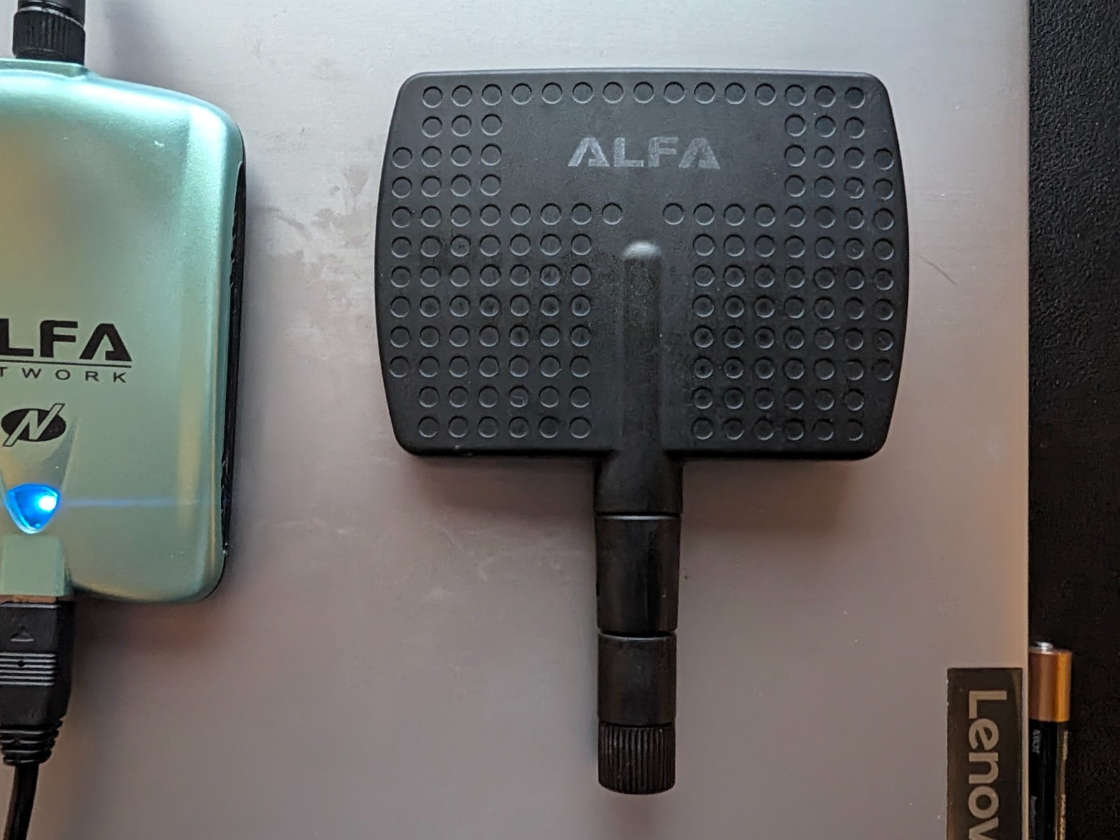 ALFA NETWORK WiFi WLAN USB ROUTER  MODEL: R36, Long Range Wireless USB Adaptor