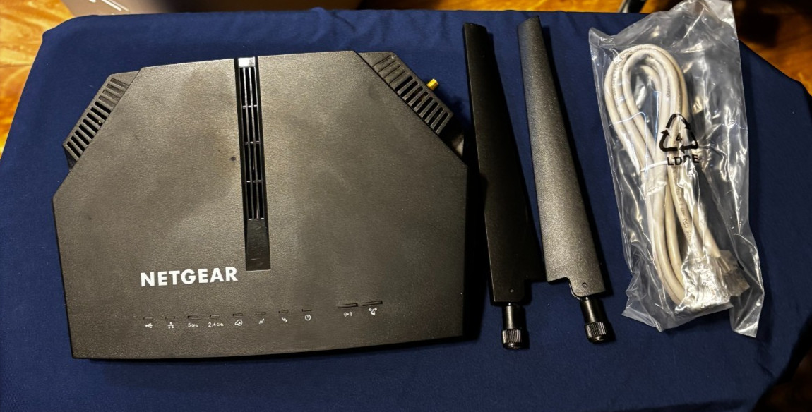 NETGEAR WiFi Modem Router, C6220 AC1200 & 2 Original Antennas, Sealed Ethernet