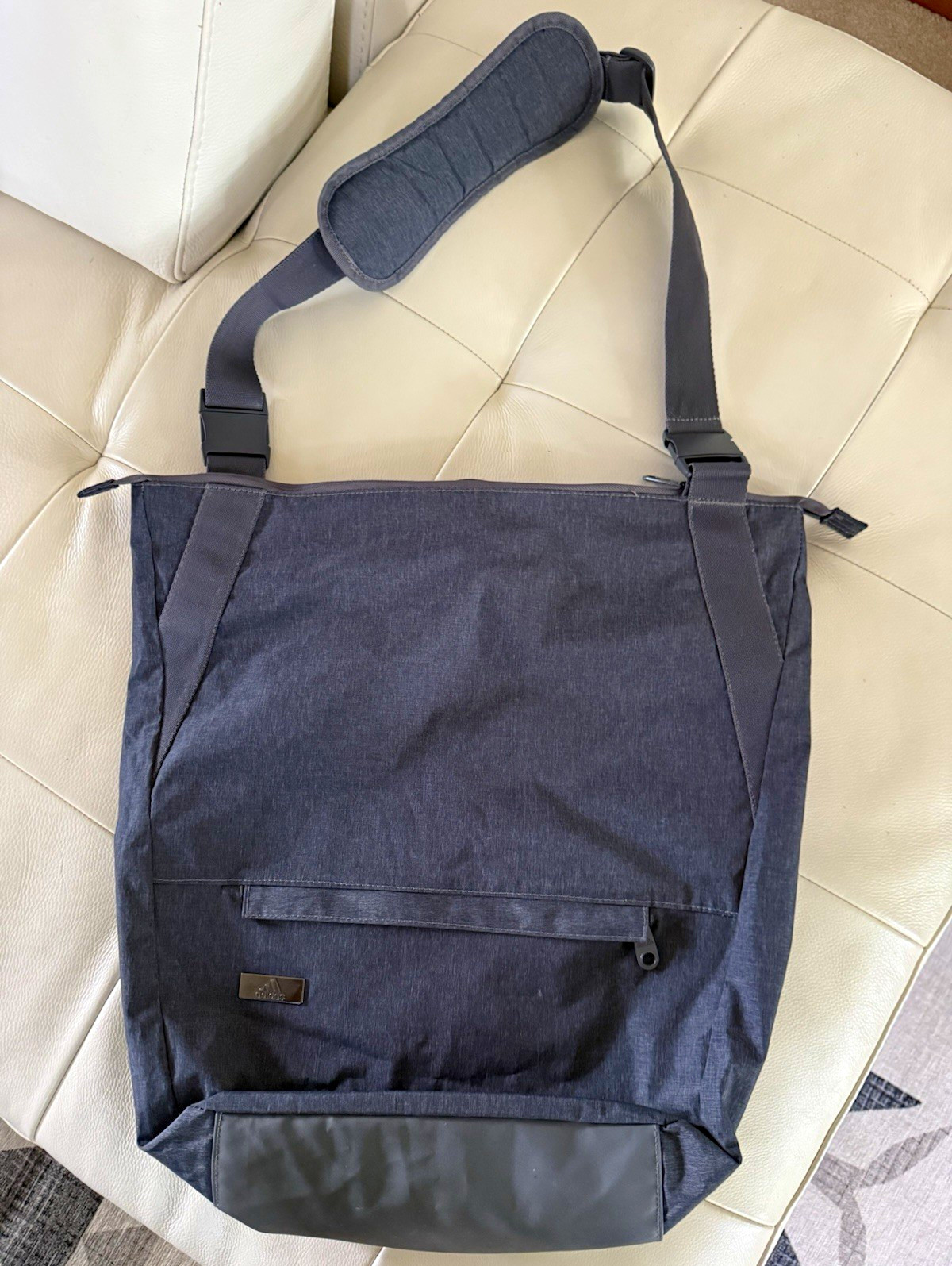 adidas Gray Shoulder/Messenger Laptop Bag Padded Strap 15 x 16 in