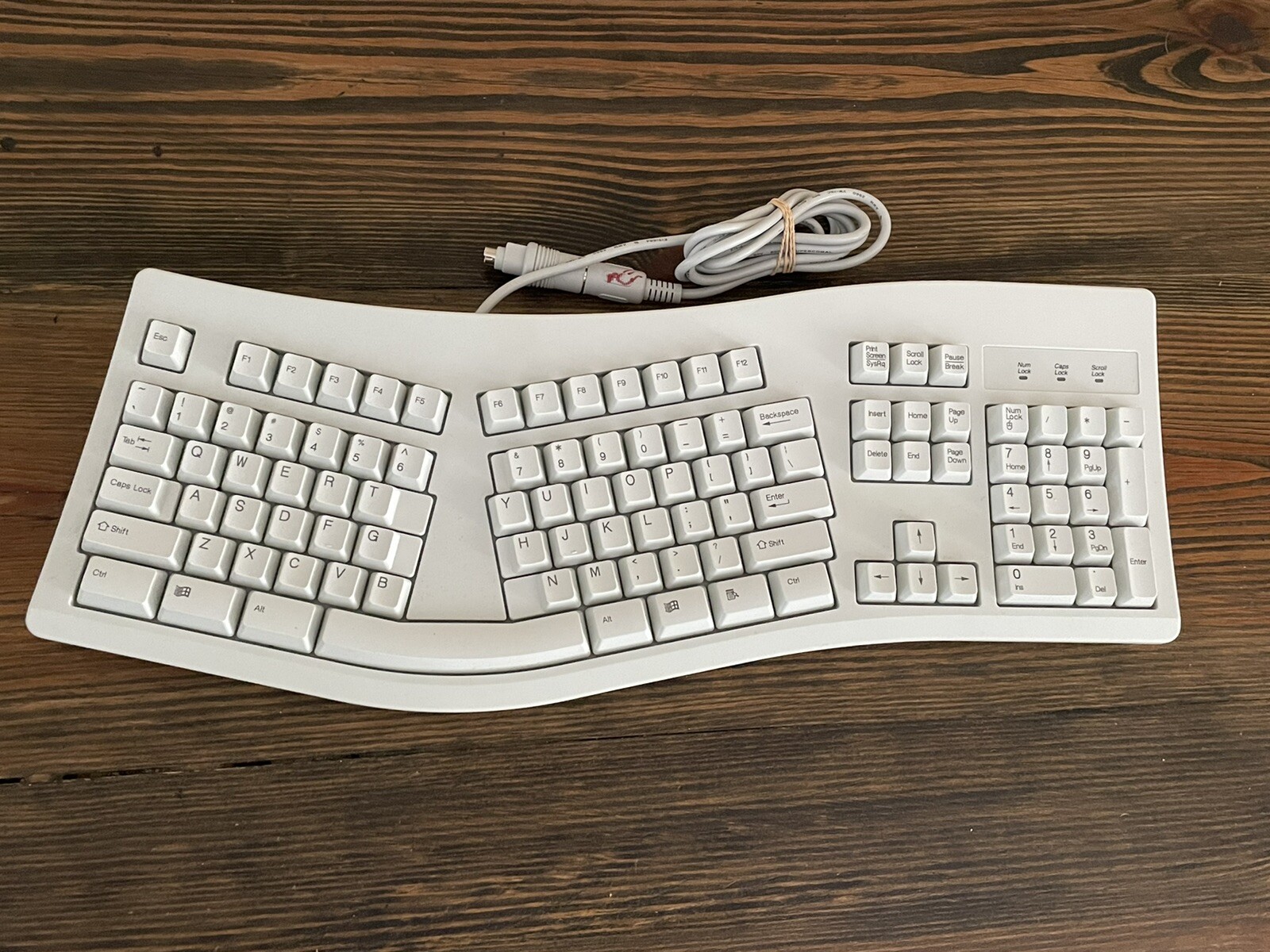 Micro Innovations AT Keyboard KB-7903 Ergonomic 5 Pin DIN w/ PS/2 Adapter