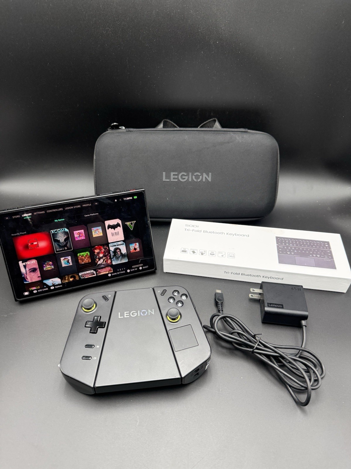 Lenovo Legion Go 1TB Ryzen Z1 Extreme 16GB Gaming Handheld PC Bundle Case*WOW*