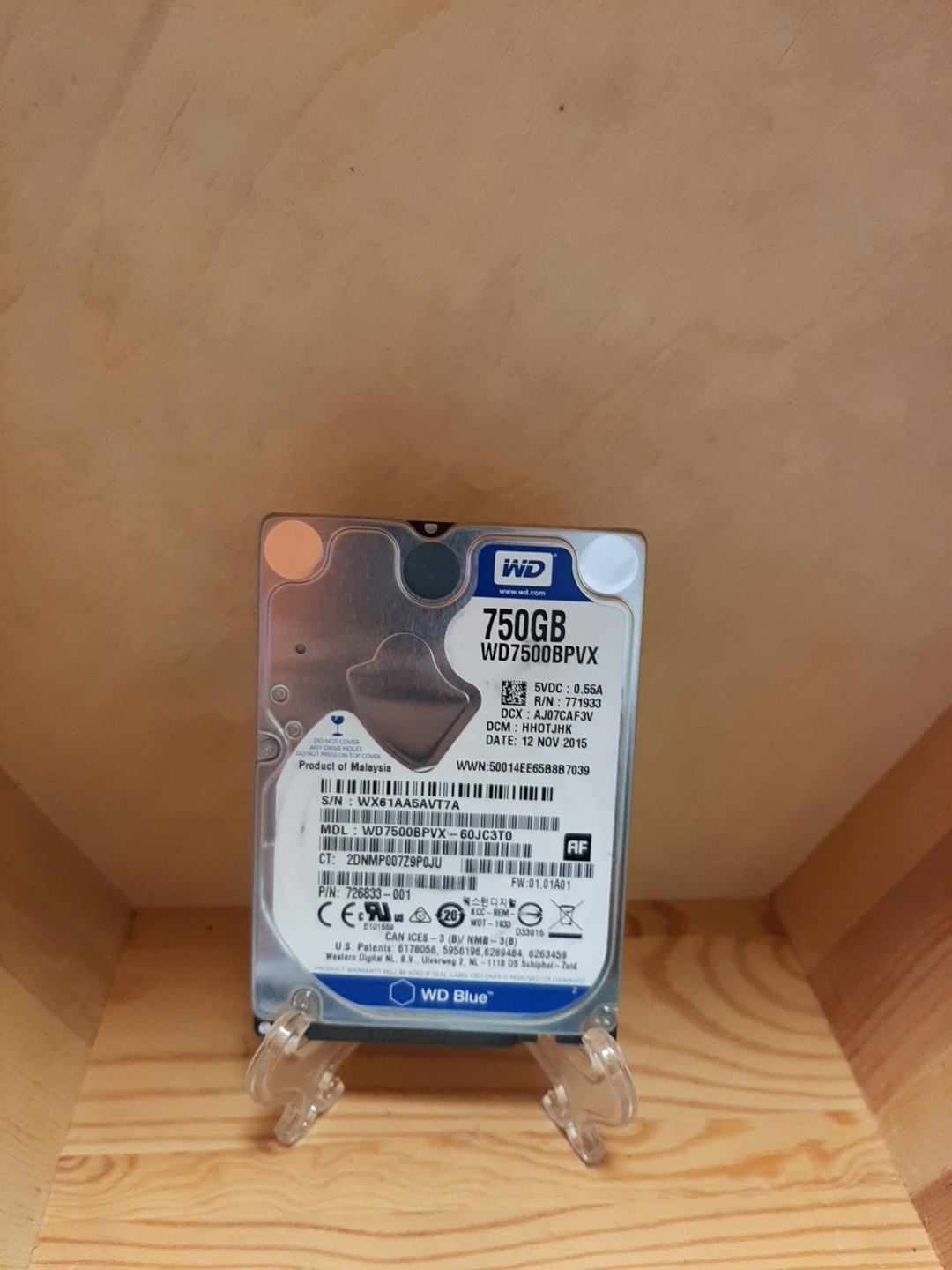 Western Digital WD Blue 750GB 2.5" SATA Laptop Hard Drive WD7500BPVX 726833-001