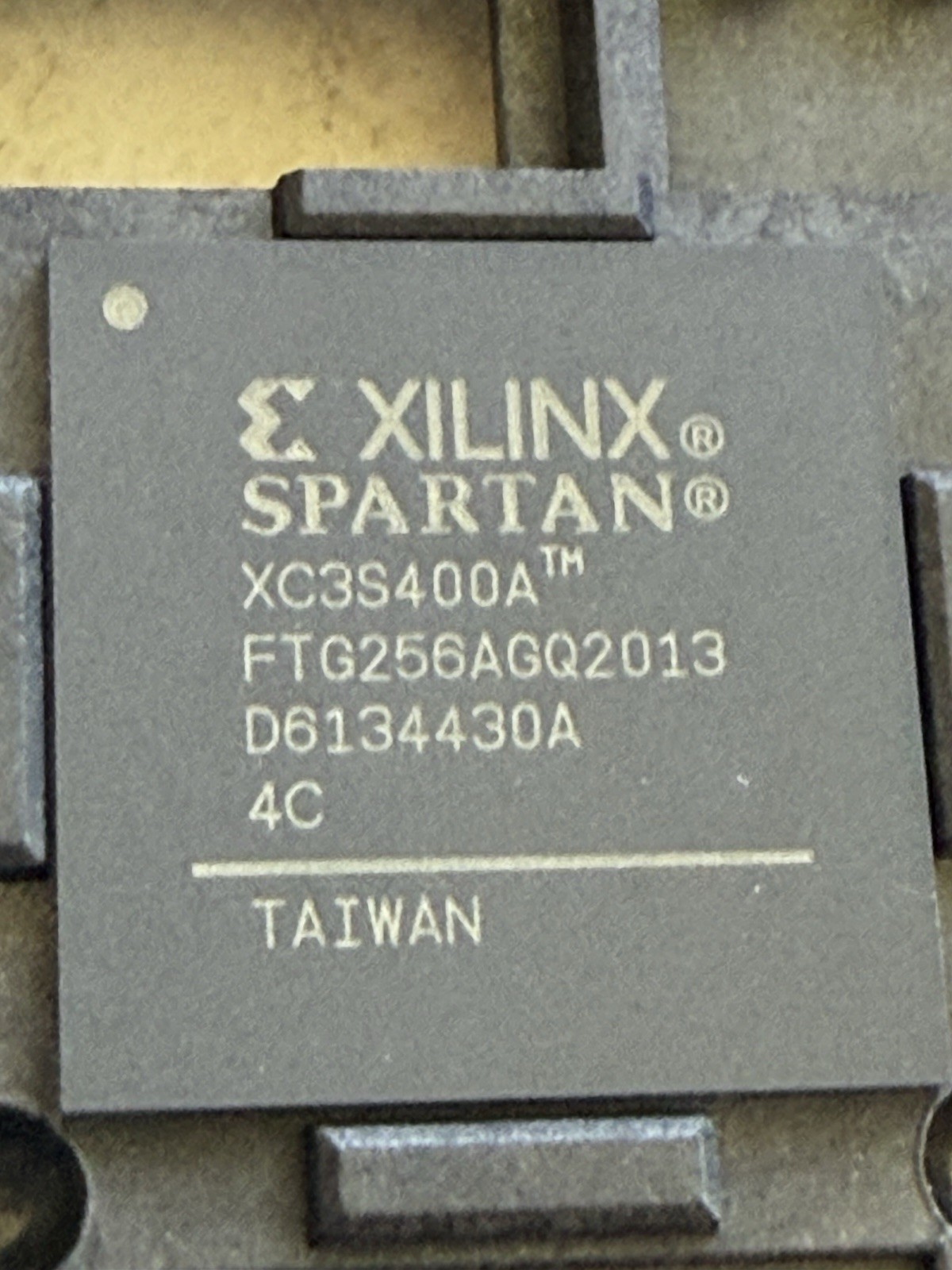 XC3S400A-4FTG256C XILINX