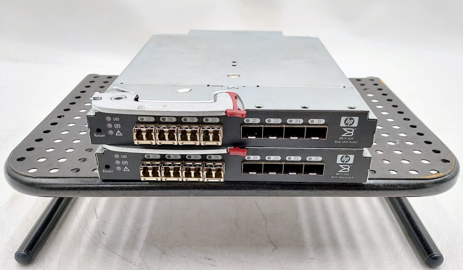 LOT OF 2 HP Brocade RMN HSTNS-BC23-N 8Gb SAN Switch w/ 8x SFPs