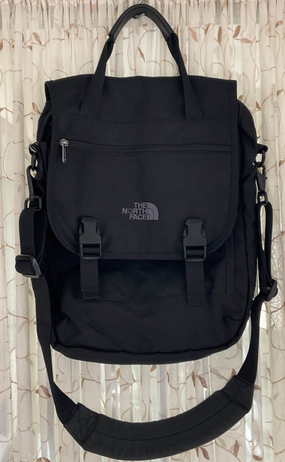 The North Face Black Nylon 15” Laptop Messenger Bag Tote Shoulder Crossbody NWOT