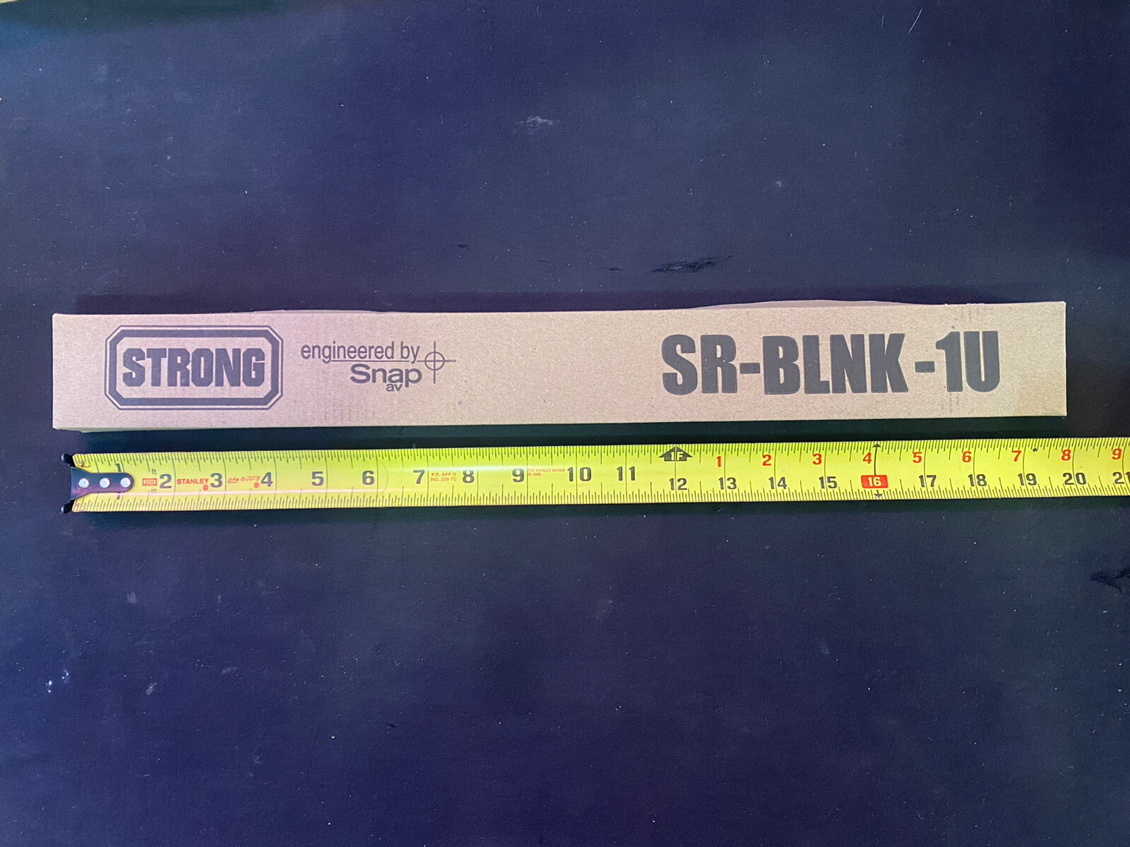 Strong SR-BLNK-1U Snap-Av Solid Black Rack Panel