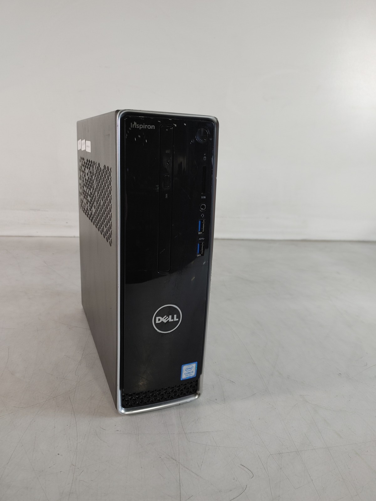 Dell Inspiron 3268 SFF Core i5-7400 3.00 GHz 8 GB DDR4 No HDD