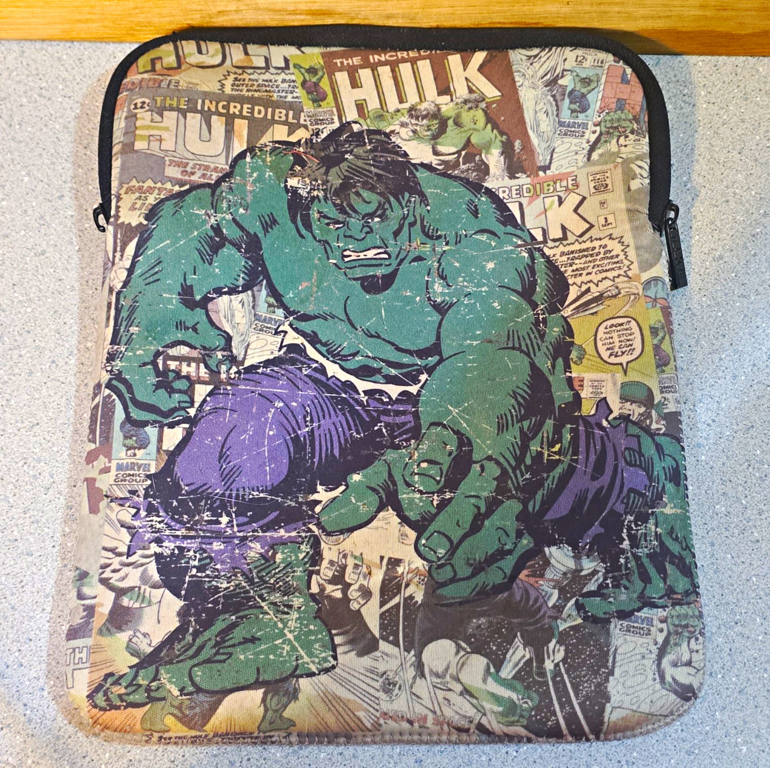 Marvel The Incredible Hulk Multicolor Zipper Closure Tablet Sleeve/Pouch