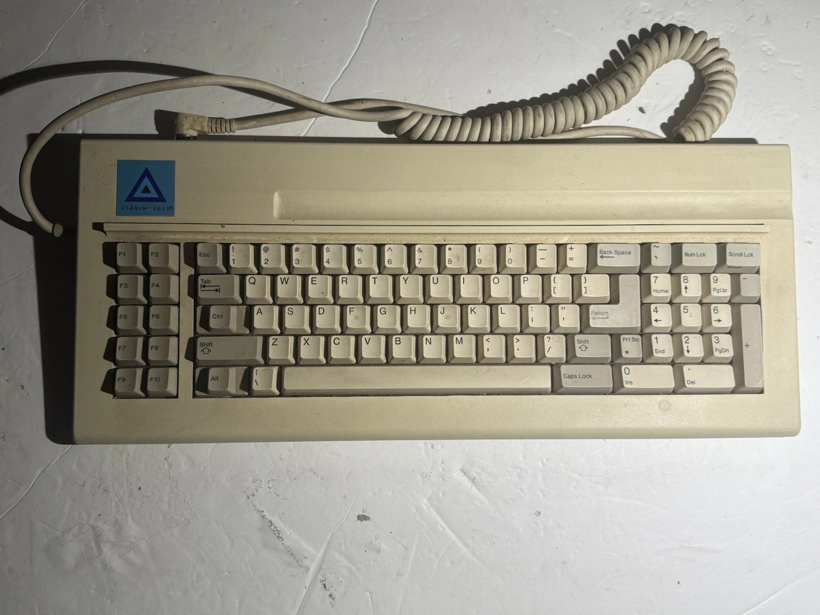 Leading Edge DC-2014 Vintage Keyboard Blue Switches DIN Untested