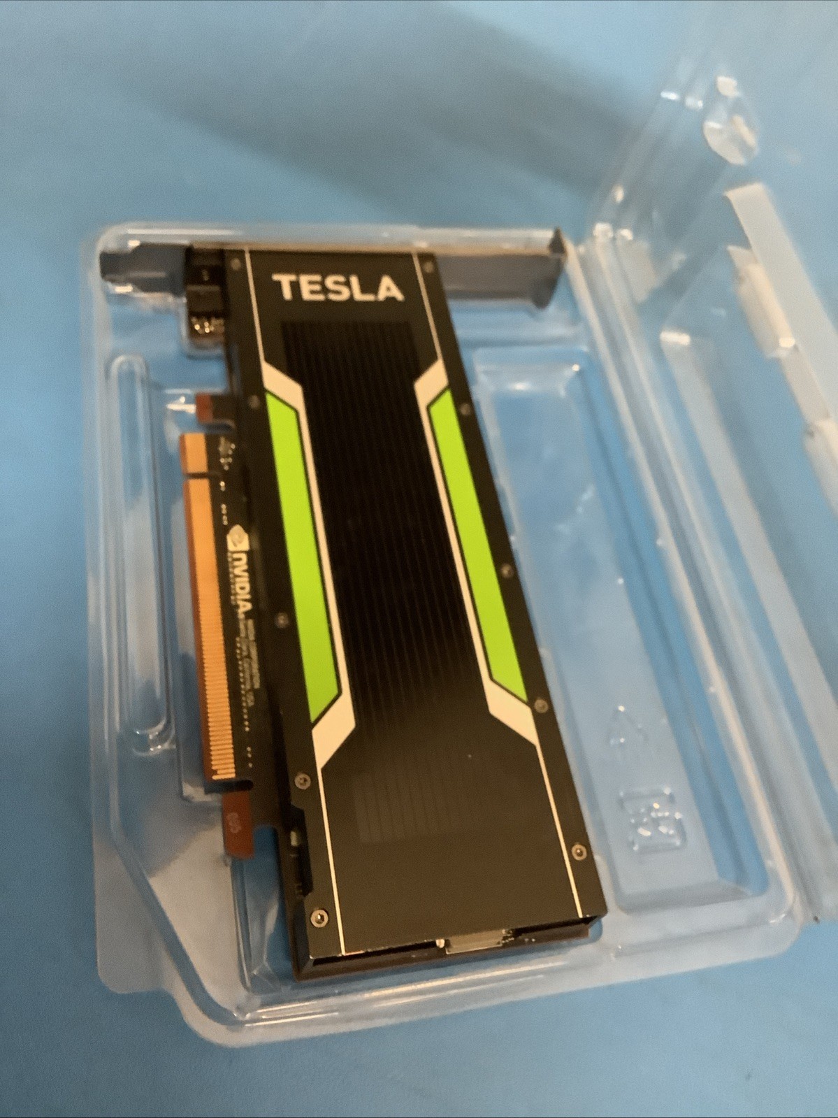 HP Q0V79A 870917-001 Nvidia Tesla P4 8GB GDDR5 - Passive Cooling, PCIe GPU