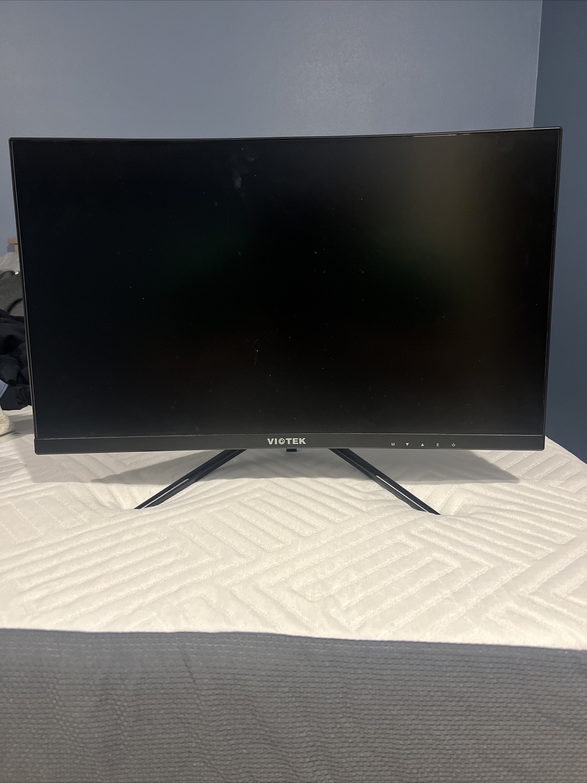 viotek 22” Monitor