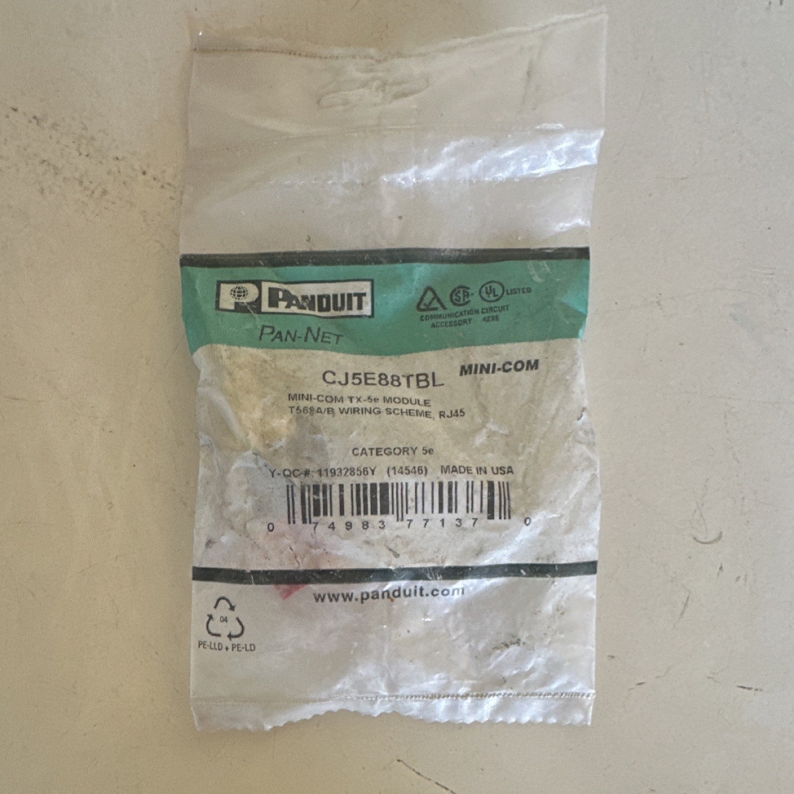 Panduit CJ5E88TBL Mini-Com TX-5e RJ45 Jack Black Panel Mount