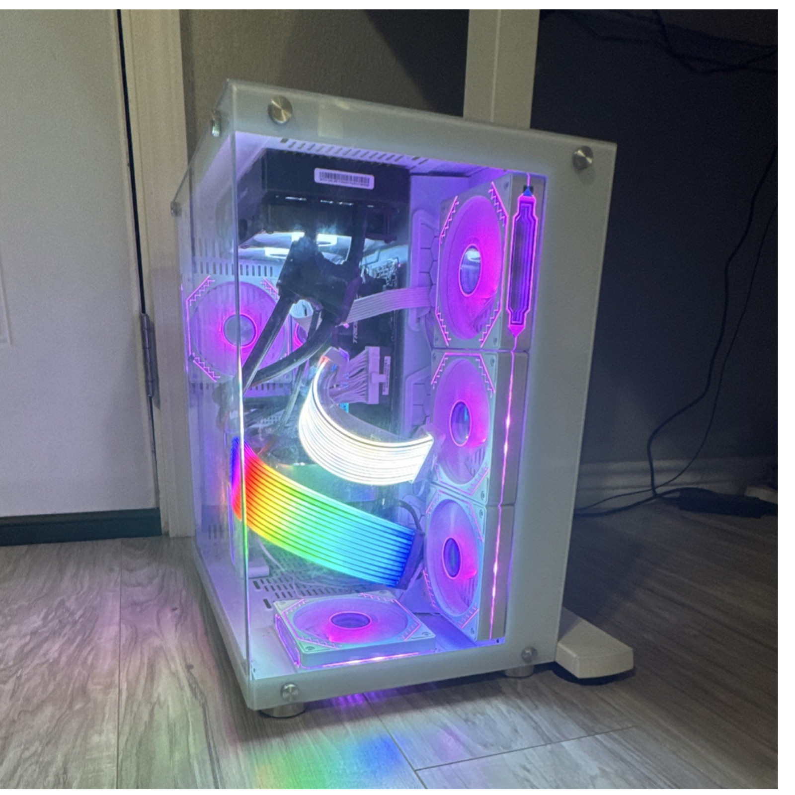 Custom/Whitebox White Gaming Desktop PC Tower w/ RGB Lighting & Liquid Cooling