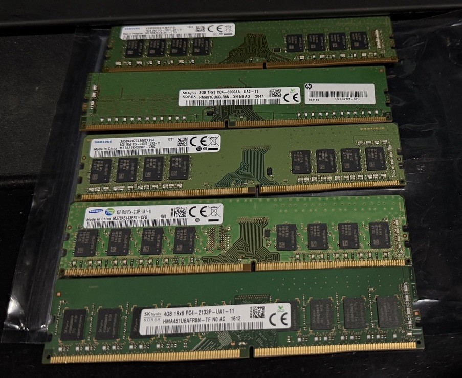 SK hynix Samsung DDR4 DIMM 40GB (16GBx1 8GBx2 4GBx2)