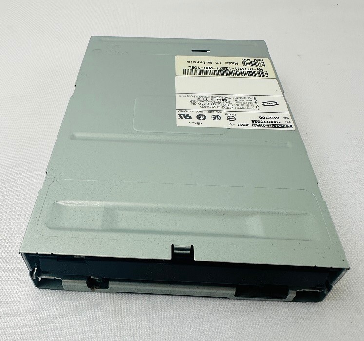 Teac  193077C6-38 FD-235HG-C628-U Floppy Disk Drive