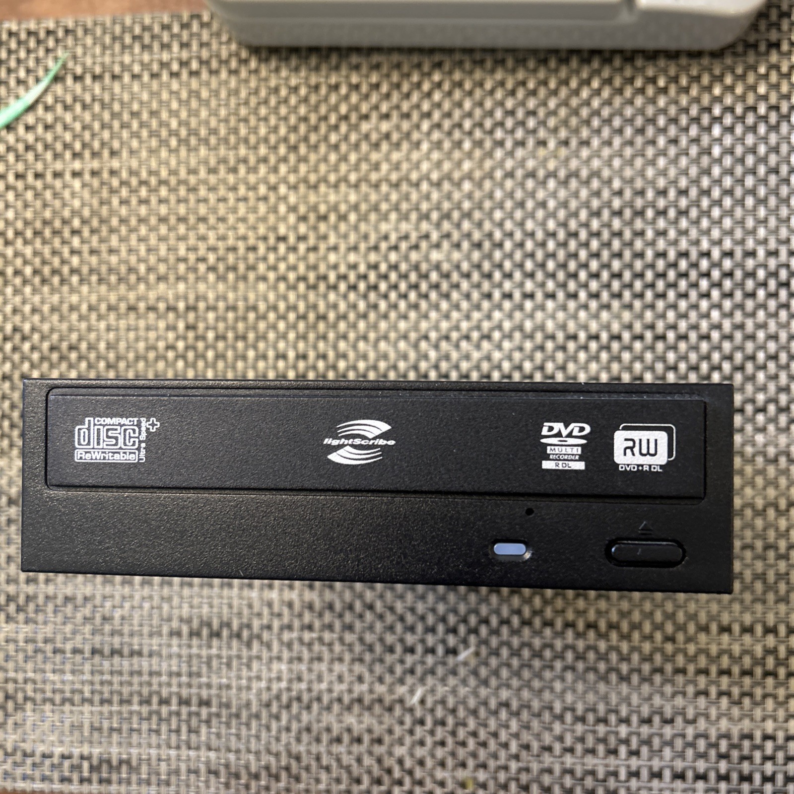 H-L Data Storage DVD RW /CD-RW Drive Model: GSA-H30L