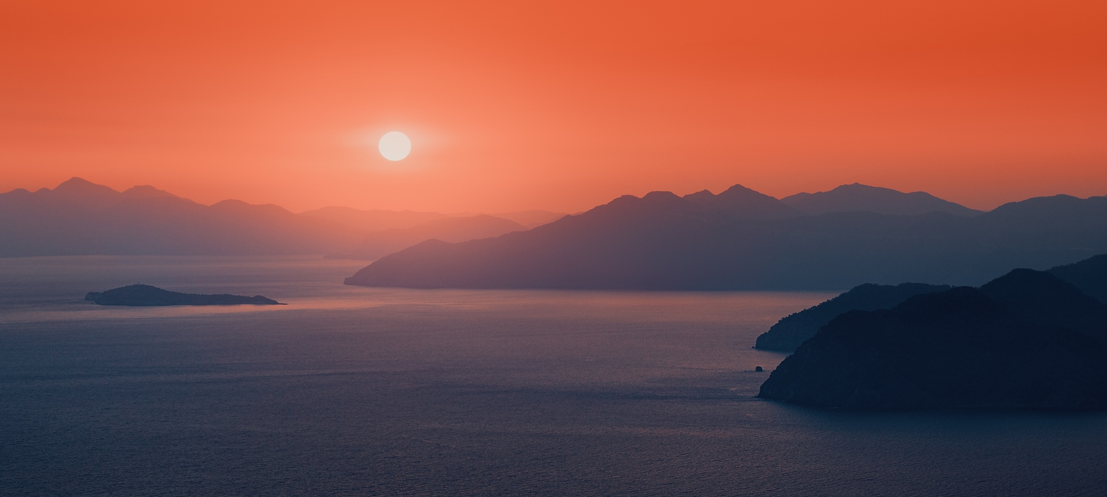 Landscape mountains sunset sun evening water sea lights Custom Gaming Mat Desk