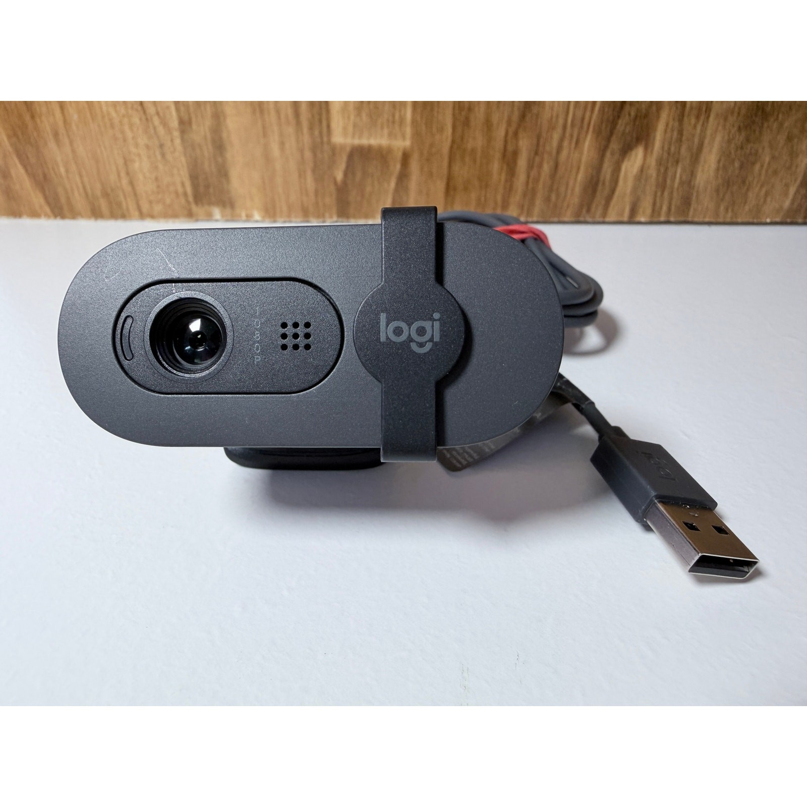 Logitech Brio 100 Full HD 1080p USB Webcam Built-In Mic Tested Working