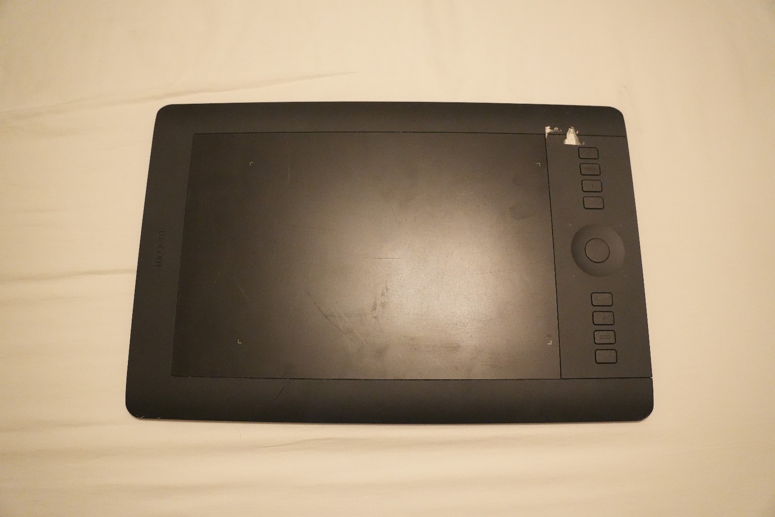 Wacom PTH651 Intuos Pro Touch Tablet - Black - NO STYLUS