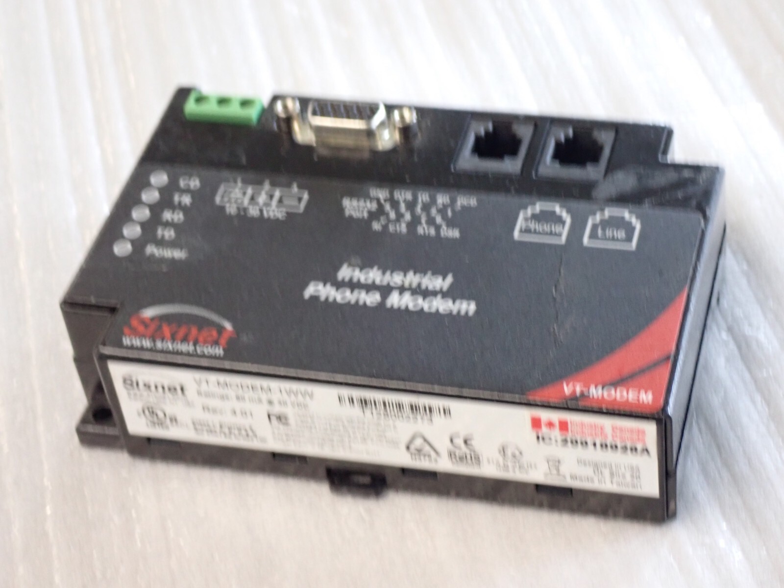 VT-MODEM-1WW Sixnet / Red Lion Rugged Industrial Phone Modem 