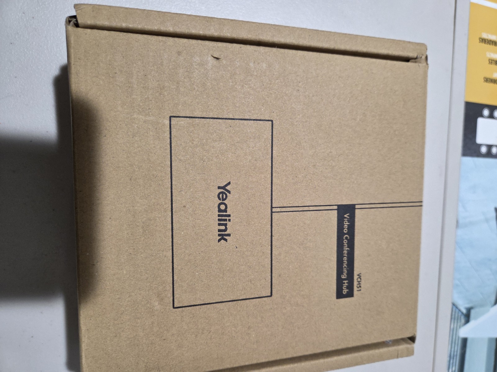Yealink VCH51 1306030 Content sharing and BYOD Hub For Conference Rooms