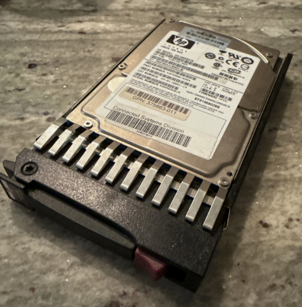 HP MODEL DG146BB976 146 GB 10K 2.5" SAS HARD DRIVE IN CADDY DUAL PORT