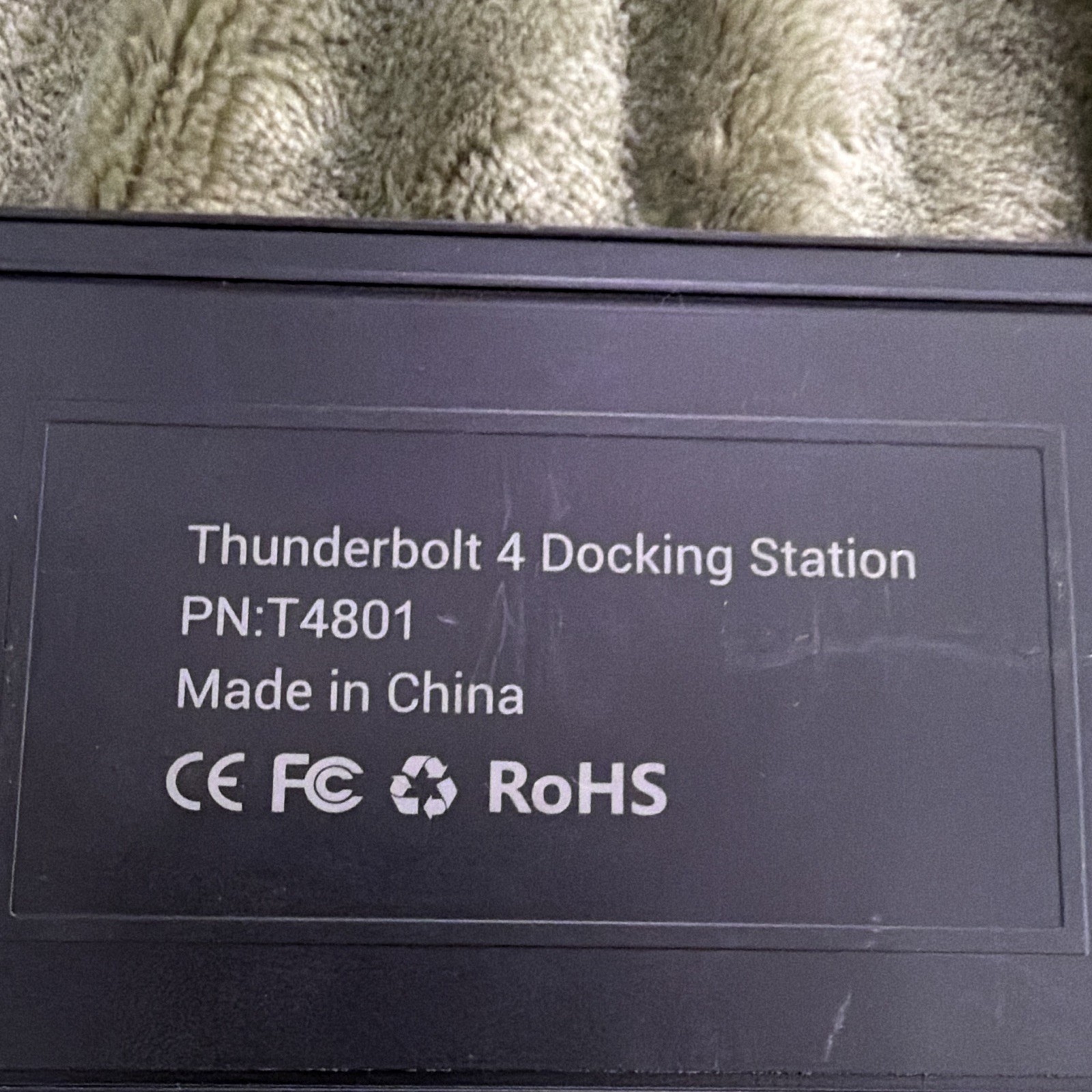 QGeeM Thunderbolt 4 Docking Station With Ethernet And SD Card reader