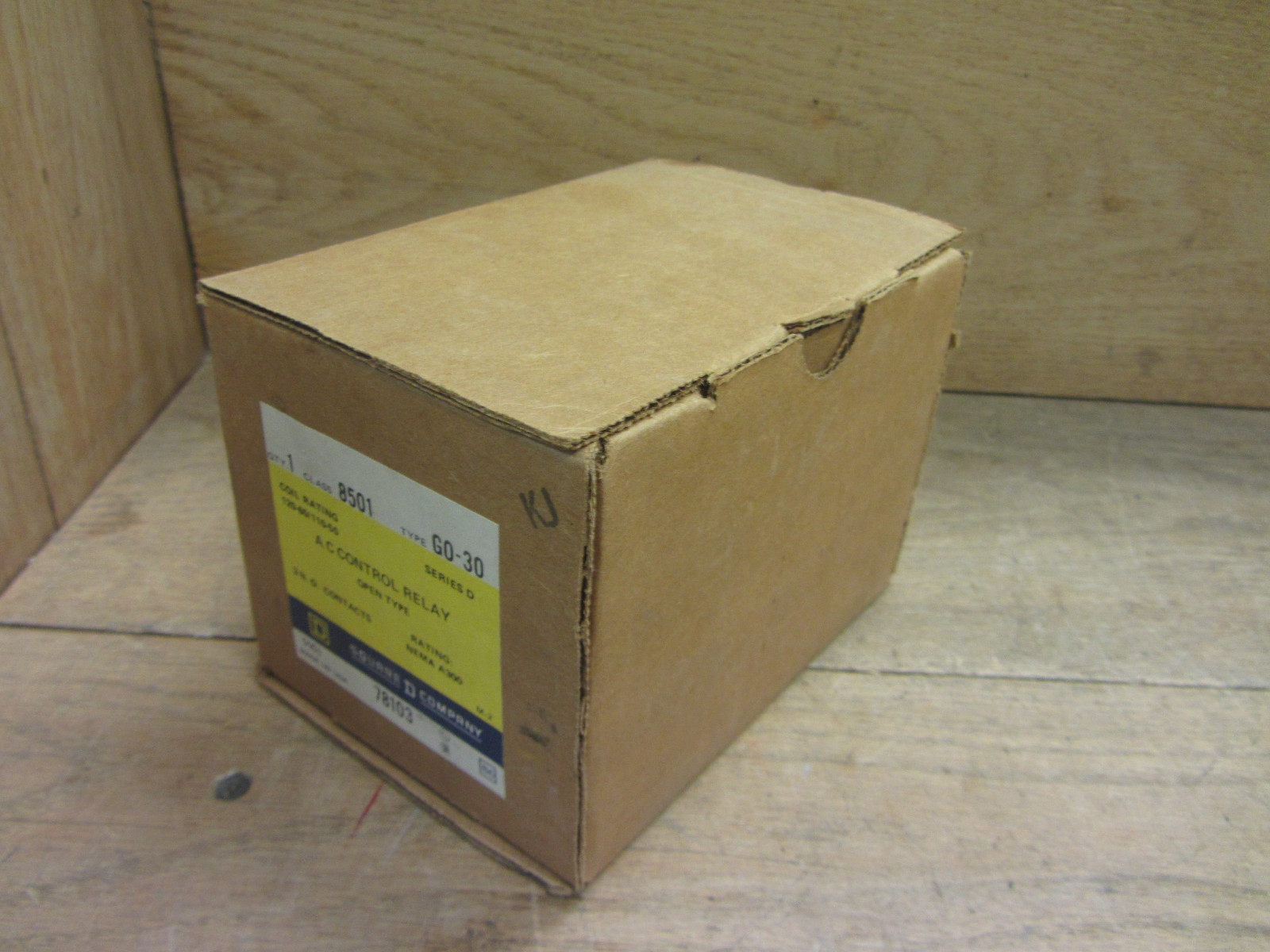 Square D G0-30 AC Control Relay Series D 3 N.O. Contacts Nema A300 NOS CSQ