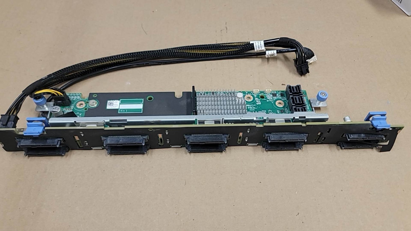 Dell CFKJ5 NFNNV PowerEdge R640 10x2.5” SFF Backplane  w/Expander 091P78 W/Cable