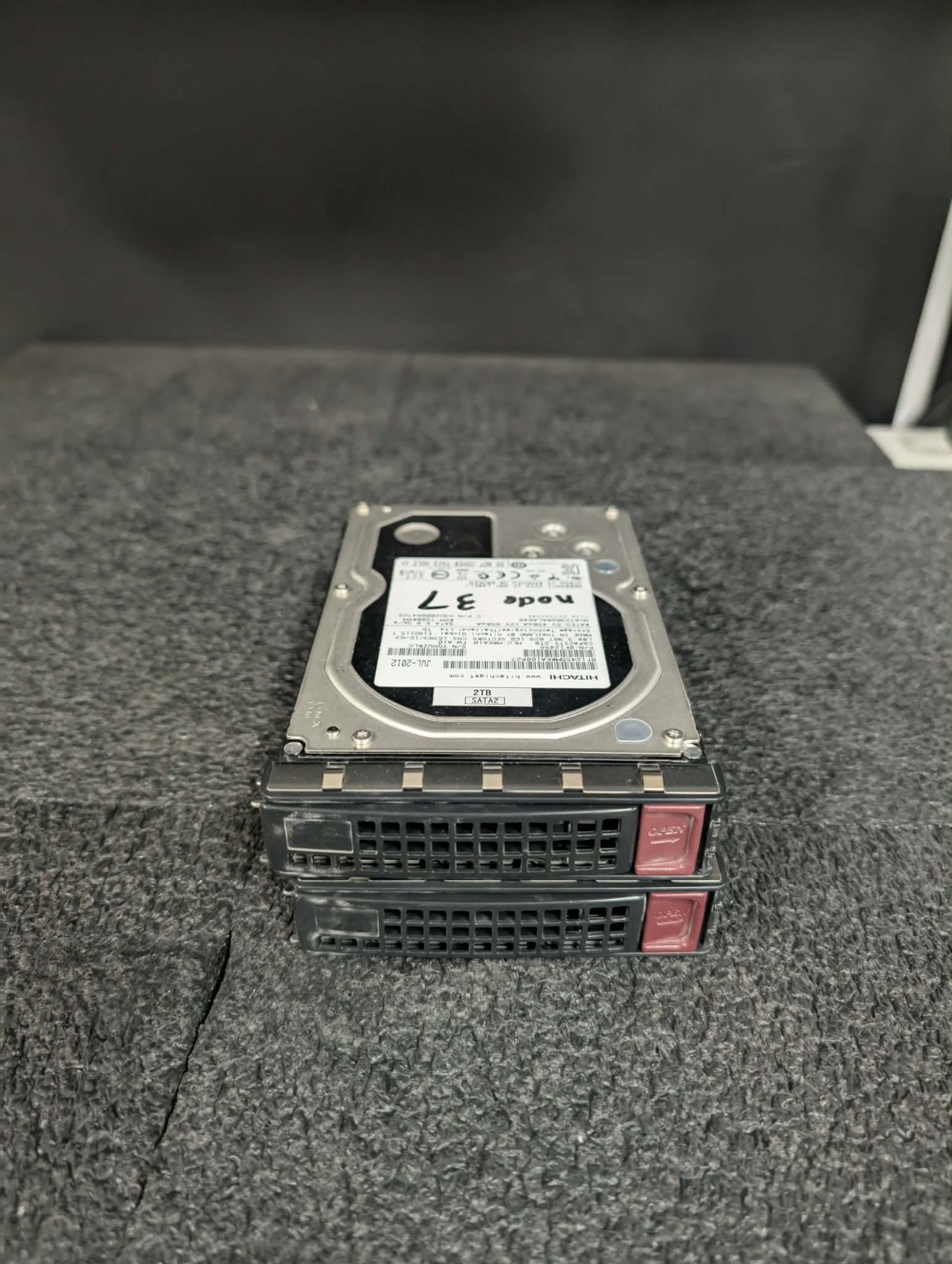 Lot 2 Hitachi 0F12455 HDS723020ALA640 2TB 7.2K RPM 64MB 6Gb/s SATA 3.5" HDD