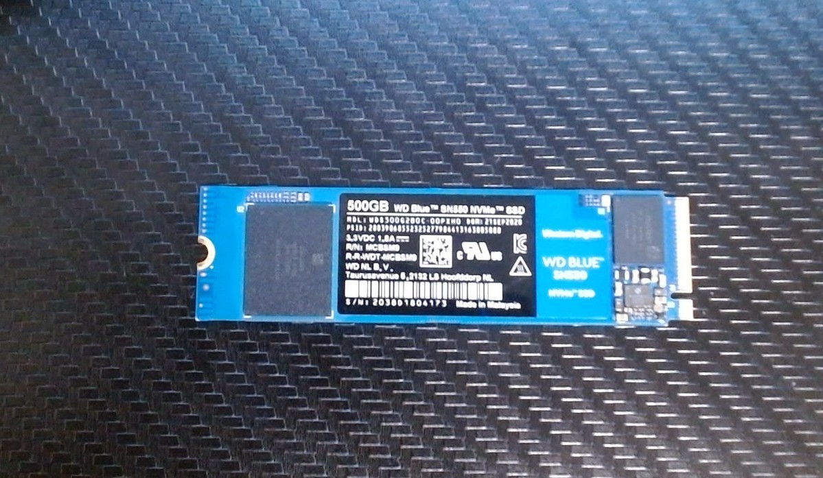 WD Blue SN550 500GB NVMe M.2 SSD PCIe Gen3 x4 - WDS500G2B0C - 2400MB/s