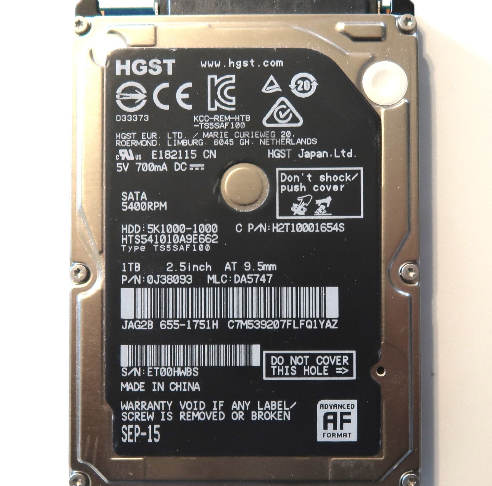 Hitachi HTS541010A9E662 PN: 0J38093 MLC:DA5747 China 2.5" 1TB Sata HDD 2015