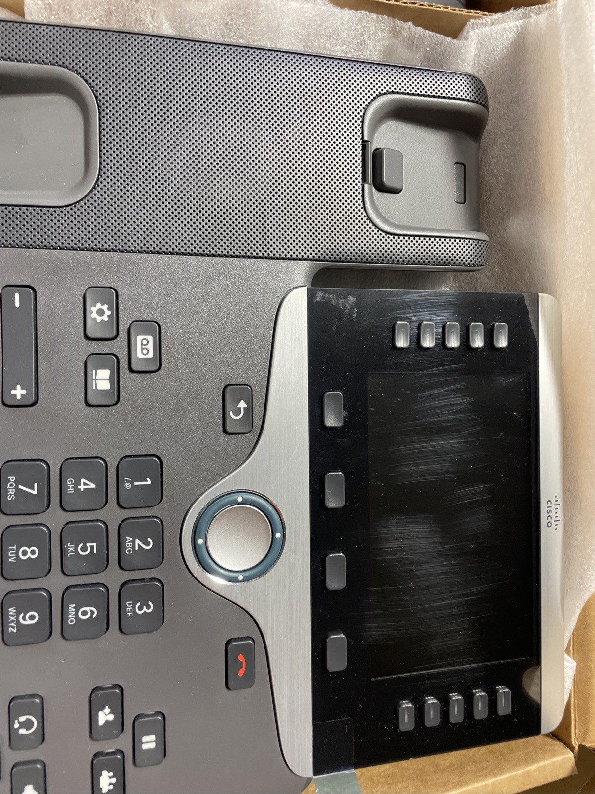 Cisco Business Class VOIP Phone CP-8861-K9= IP, Requires Cisco Communications...