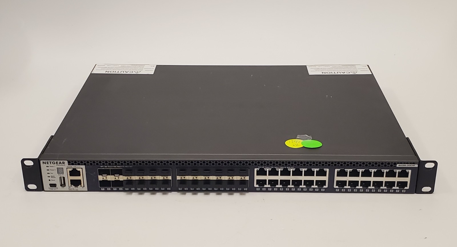 Netgear ProSafe M4300-24x24F 24-Port 10G Copper 24-Port 10G Fiber Switch 2x PSU