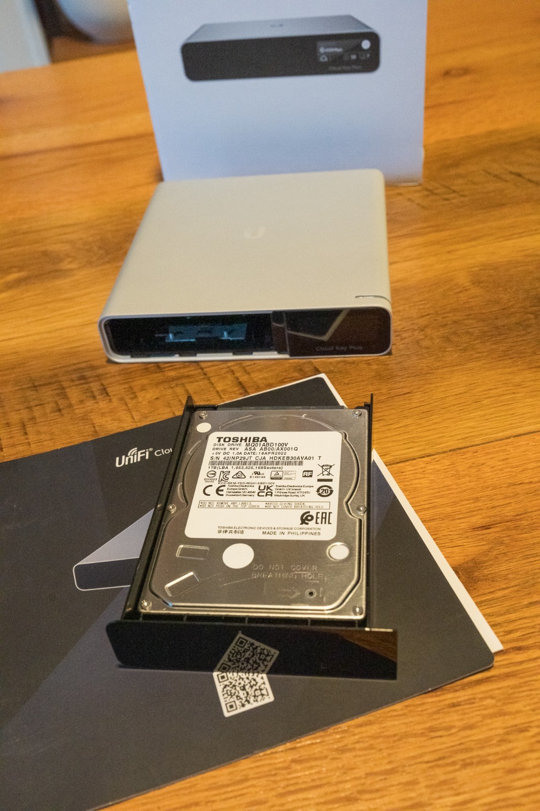 Ubiquiti UniFi CloudKey+ Gen2 Plus 1TB SSD UCK-G2-SSD Network Controller (Reset)